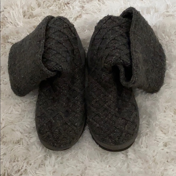 Ugg Cardy Knit Boots - Picture 4 of 6